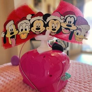 Minnie Mickey Mouse crew